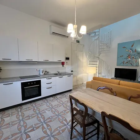Stylish Boutique Duplex Apartment Home - Orange - 2 Double Bedrooms Hamrun Exterior photo