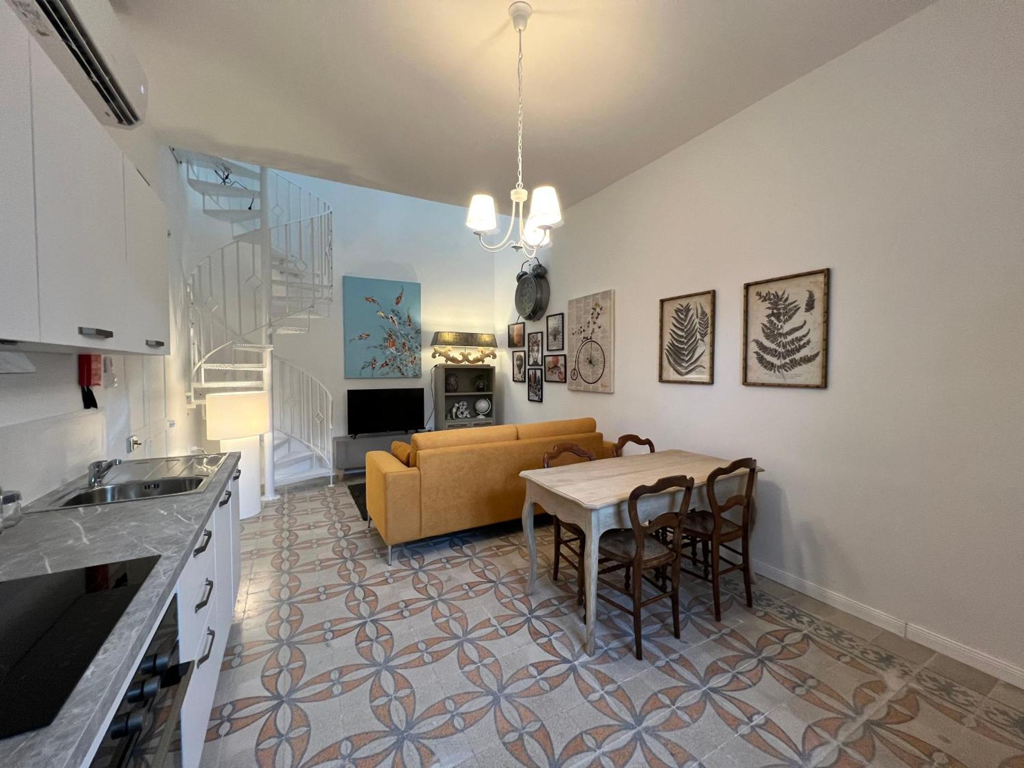 Appartement Stylish Boutique Duplex - Orange - 2 Double Bedrooms Hamrun