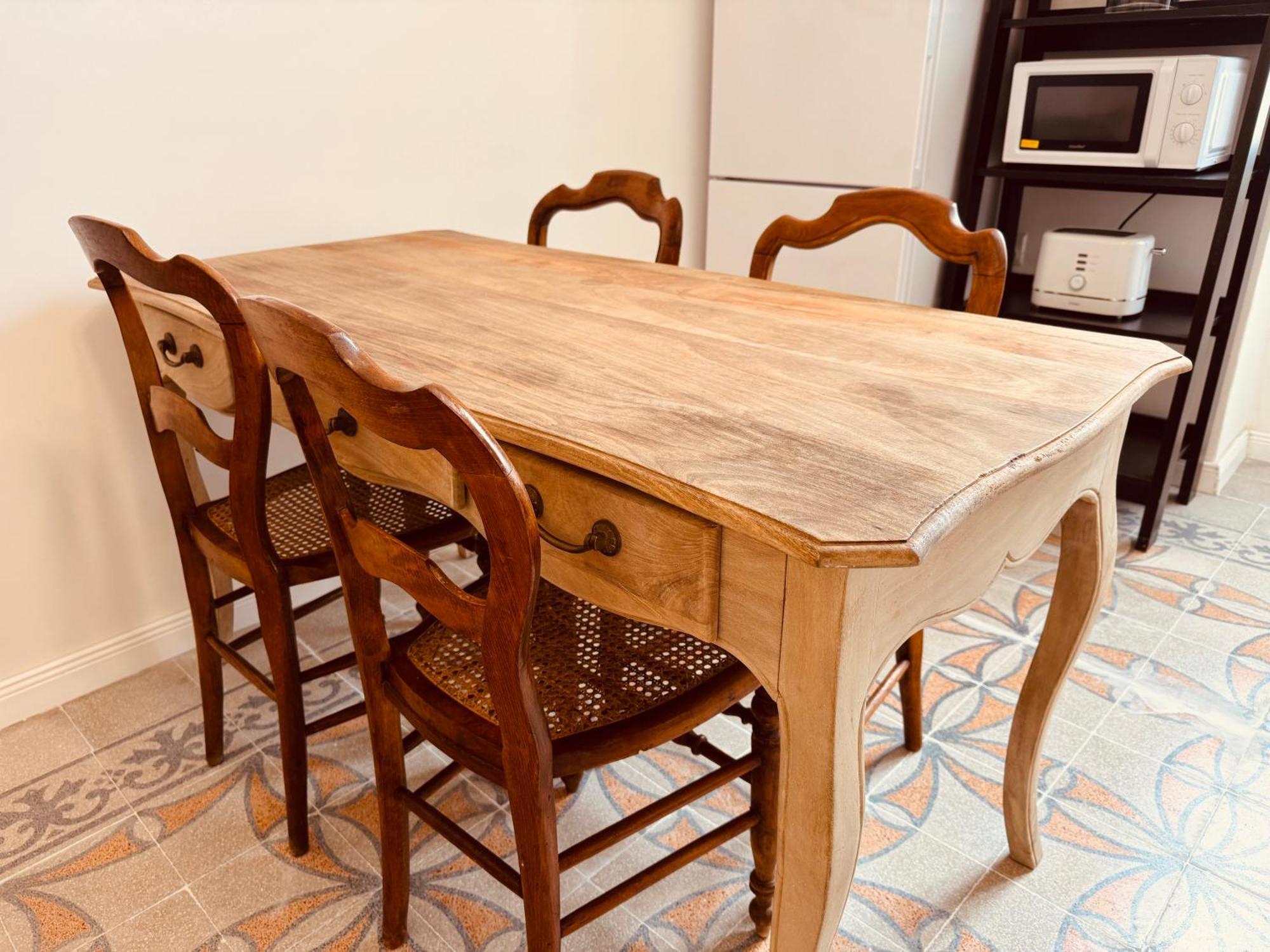 Stylish Boutique Duplex - Orange - 2 Double Bedrooms Appartement