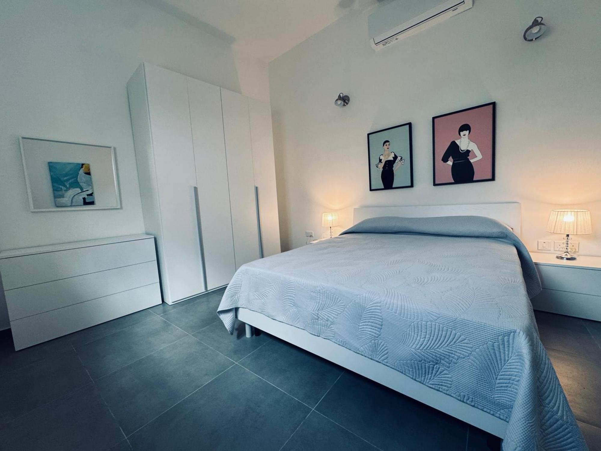Stylish Boutique Duplex - Orange - 2 Double Bedrooms Appartement *