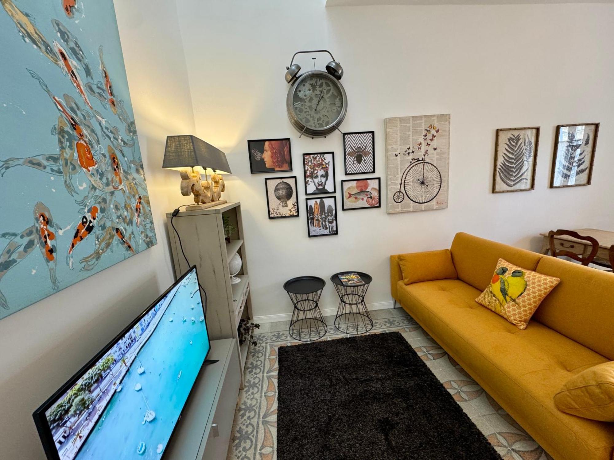 Appartement Stylish Boutique Duplex - Orange - 2 Double Bedrooms